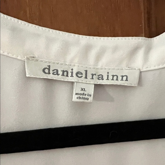 Daniel Rainn Ivory Pleated Blouse - Picture 2 of 4